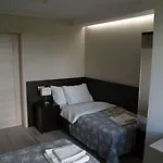 Sleepinn Airport Bed and breakfast 4*