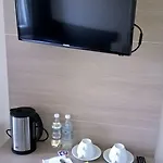 Sleepinn Airport Bed and breakfast