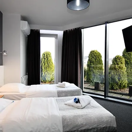 Sleepinn Airport 3*
