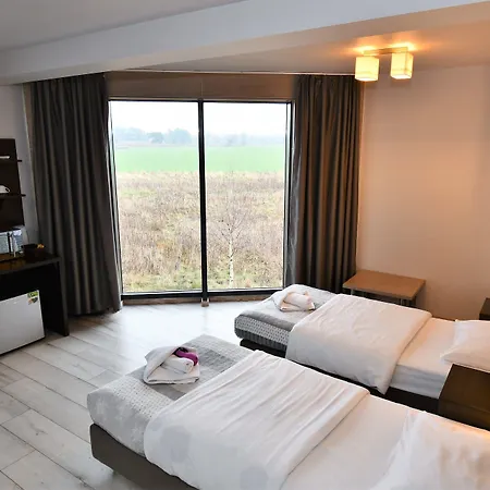 Alojamento de Acomodação e Pequeno-almoço Sleepinn Airport 4*