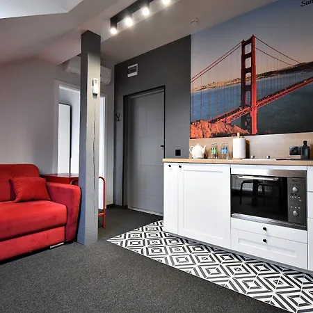 Sleepinn Airport Bed & Breakfast