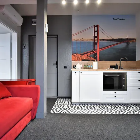 Sleepinn Airport Bed & Breakfast