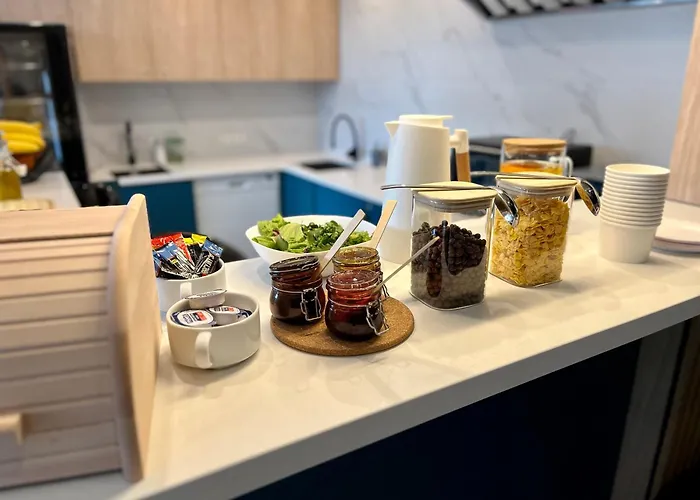 Sleepinn Airport Bed & Breakfast